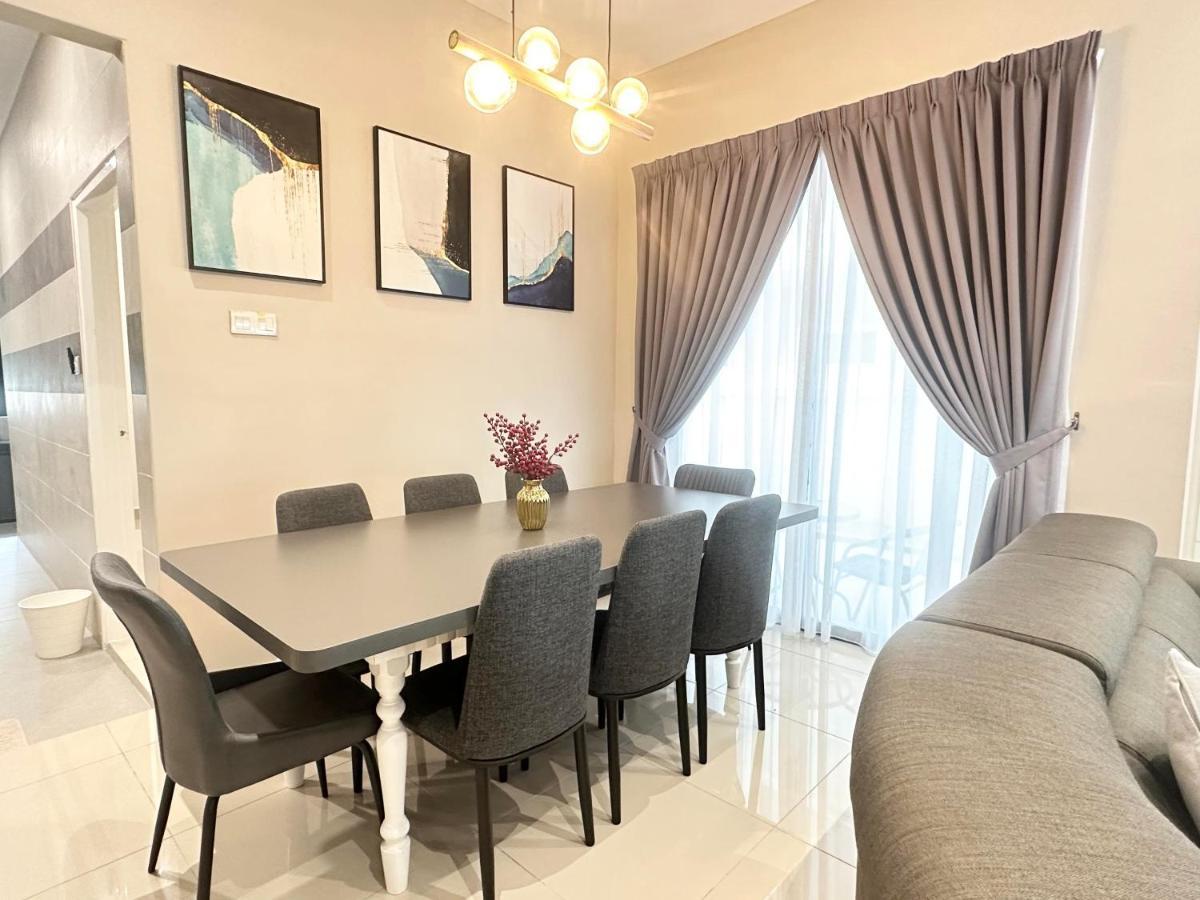 《Untitled Homestay》Sitiawan Bagian luar foto