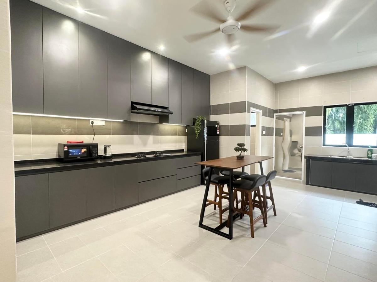 《Untitled Homestay》Sitiawan Bagian luar foto