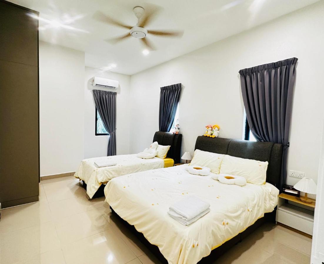 《Untitled Homestay》Sitiawan Bagian luar foto